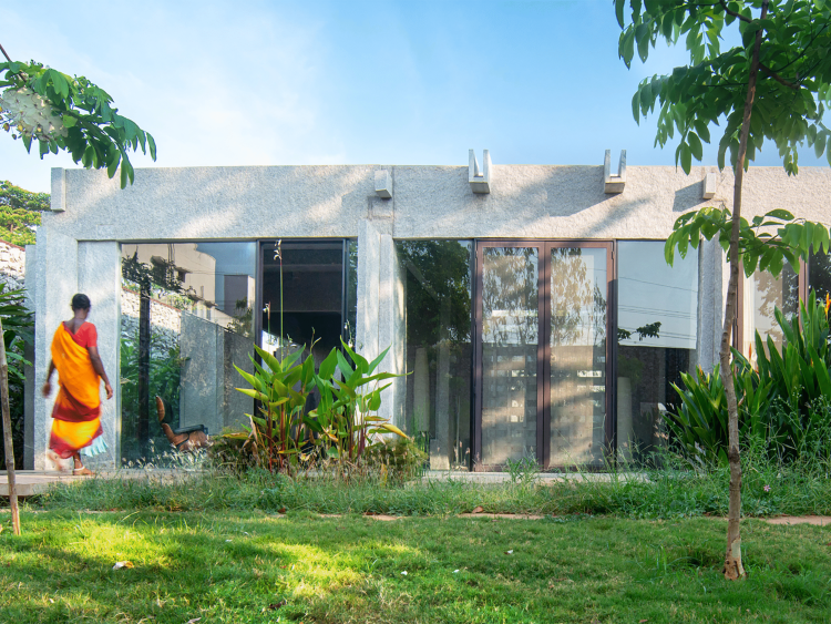 OH HO Residence